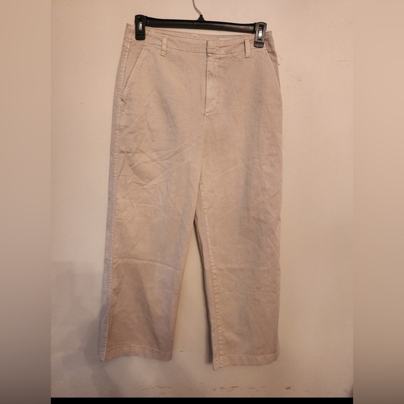 GAP Pants - Gap loose Khaki pants size 8 petite